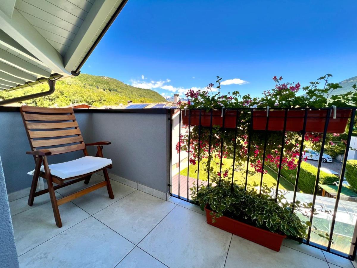 La Finestra Sul Giardino - B&B Cavedine Exterior photo
